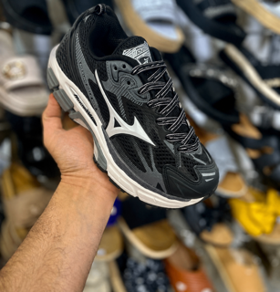 کتونی مردانه برند Mizuno (میزانو)